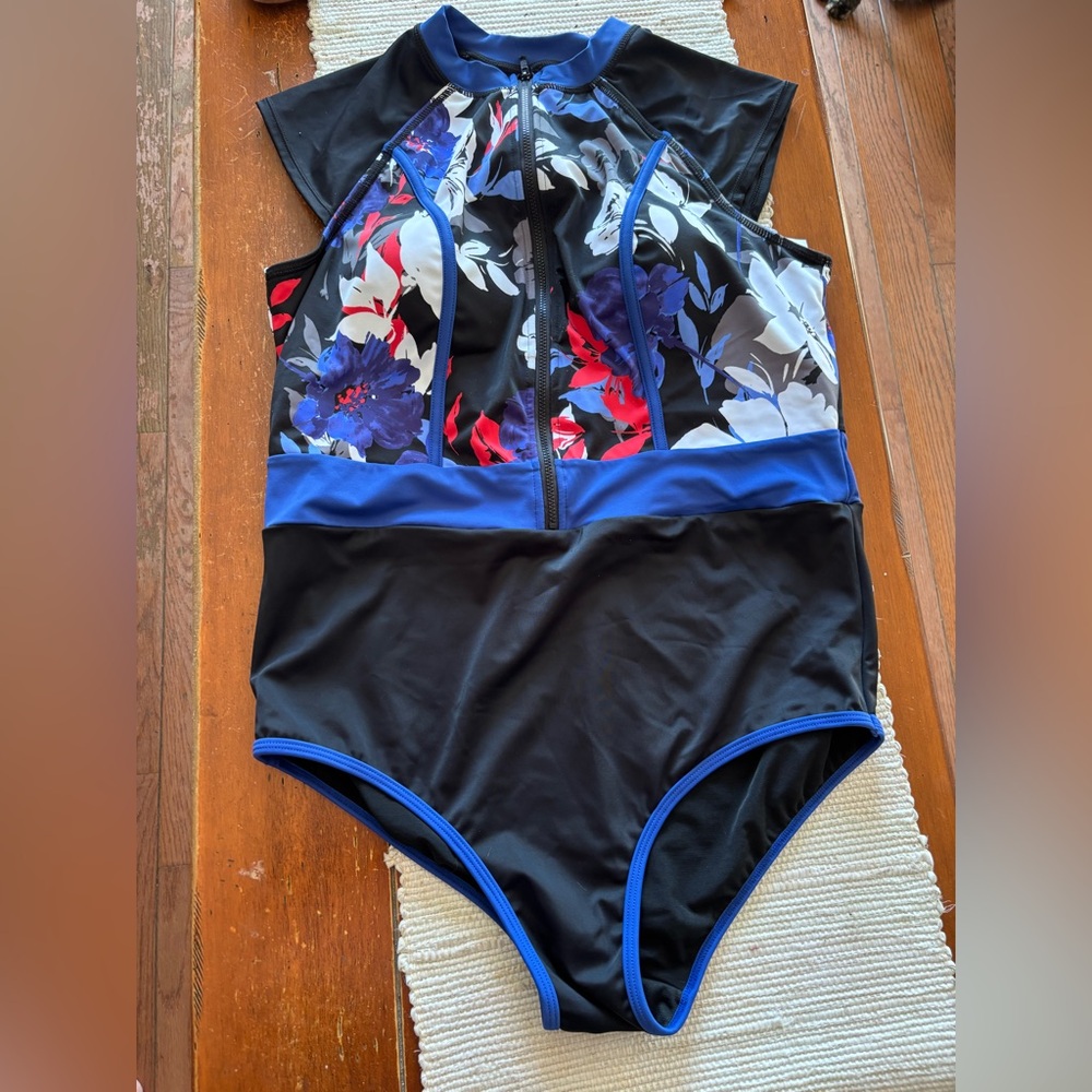 Swimsuits For All Black and blue Tropical Floral Swimsuit
